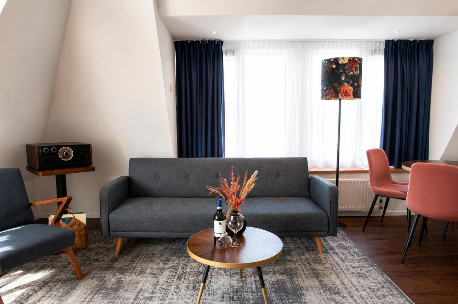 Junior Suite,1774452252:JPEG